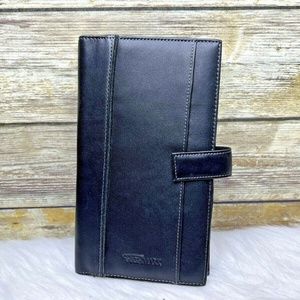 Leed's Highmark Black Genuine Leather Travel Wallet Passport Snap Strap